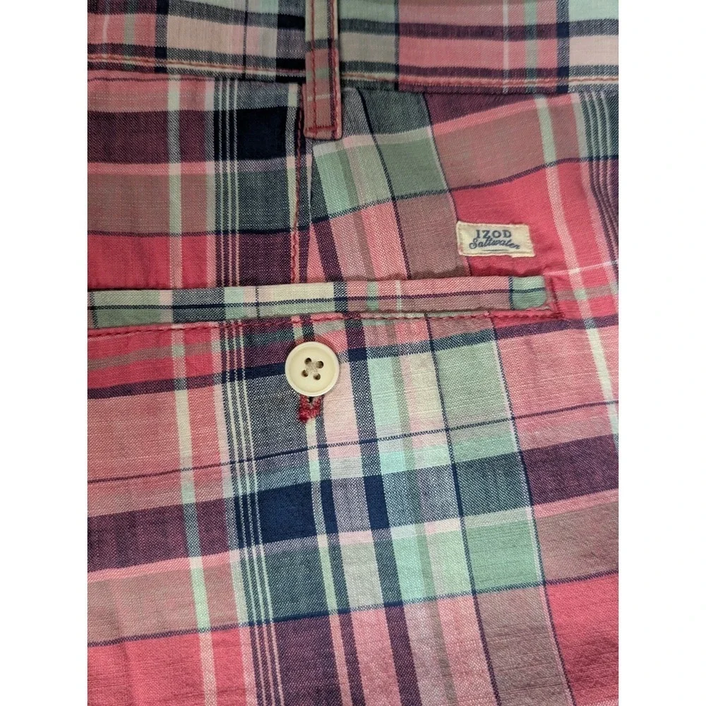 IZOD Shorts Mens 34 Tan Blue Plaid 9